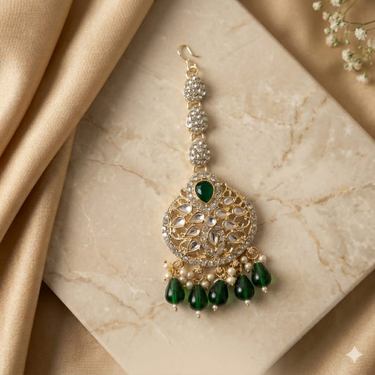 Green Kundan Necklace Set with Earrings & Maang Tikka