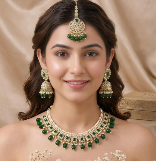 Green Kundan Necklace Set with Earrings & Maang Tikka